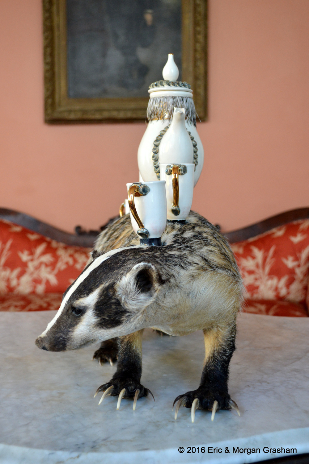 Badger Tea Set Front View